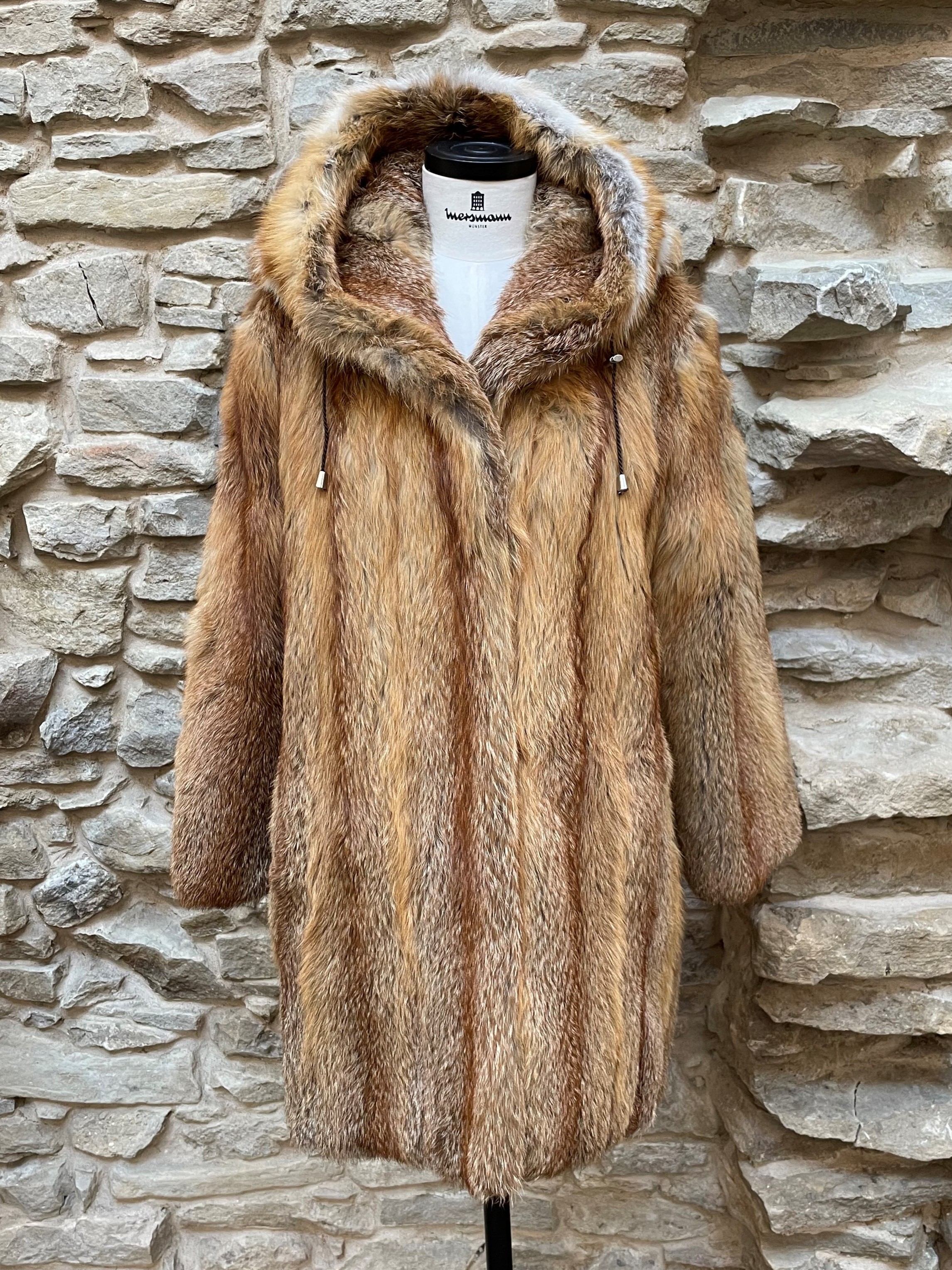 Umarbeitung eines Rotfuchsmantels in eine Rotfuchskapuzenjacke