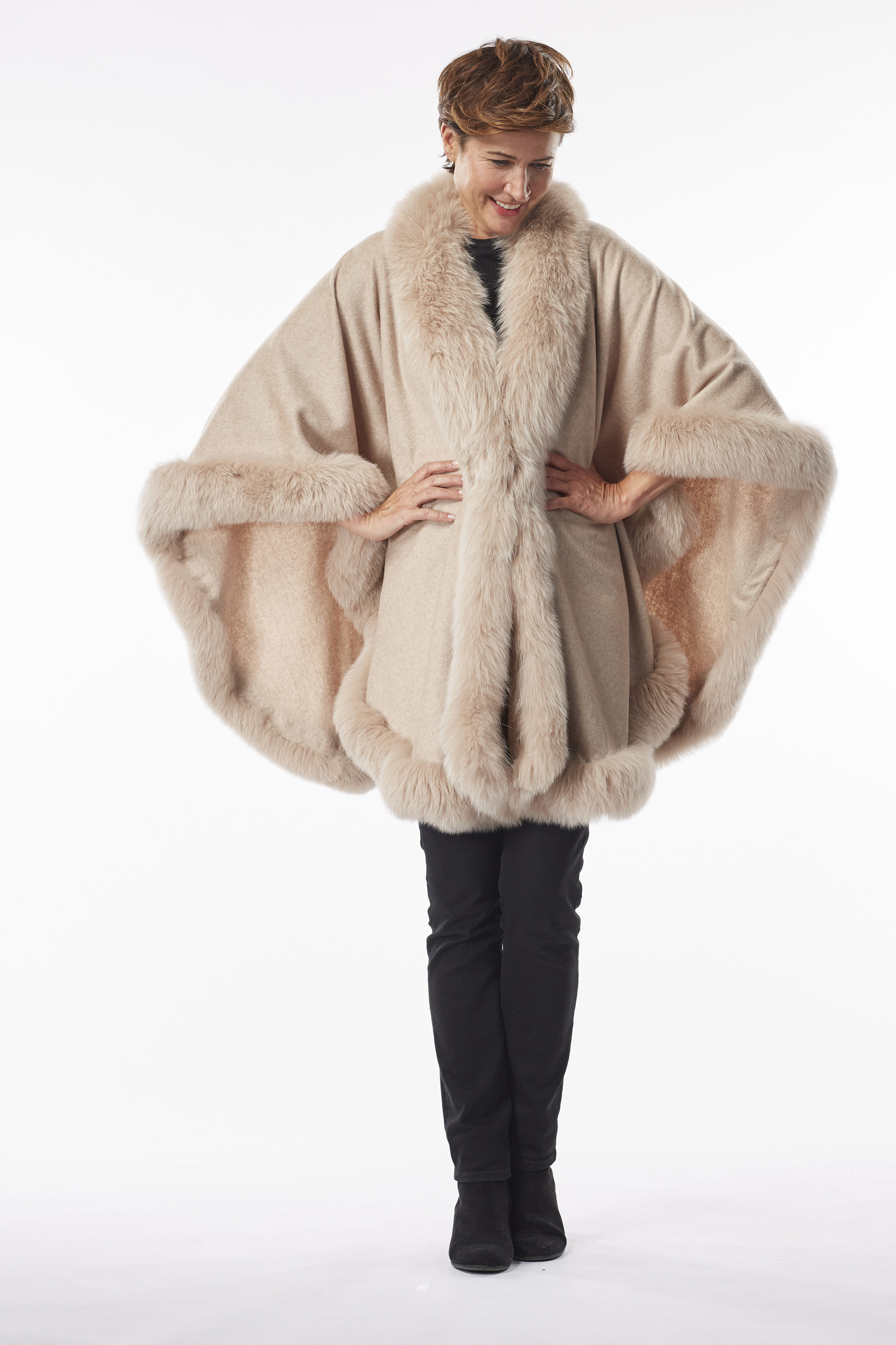 Cashmere Cape mit Blaufuchs beige