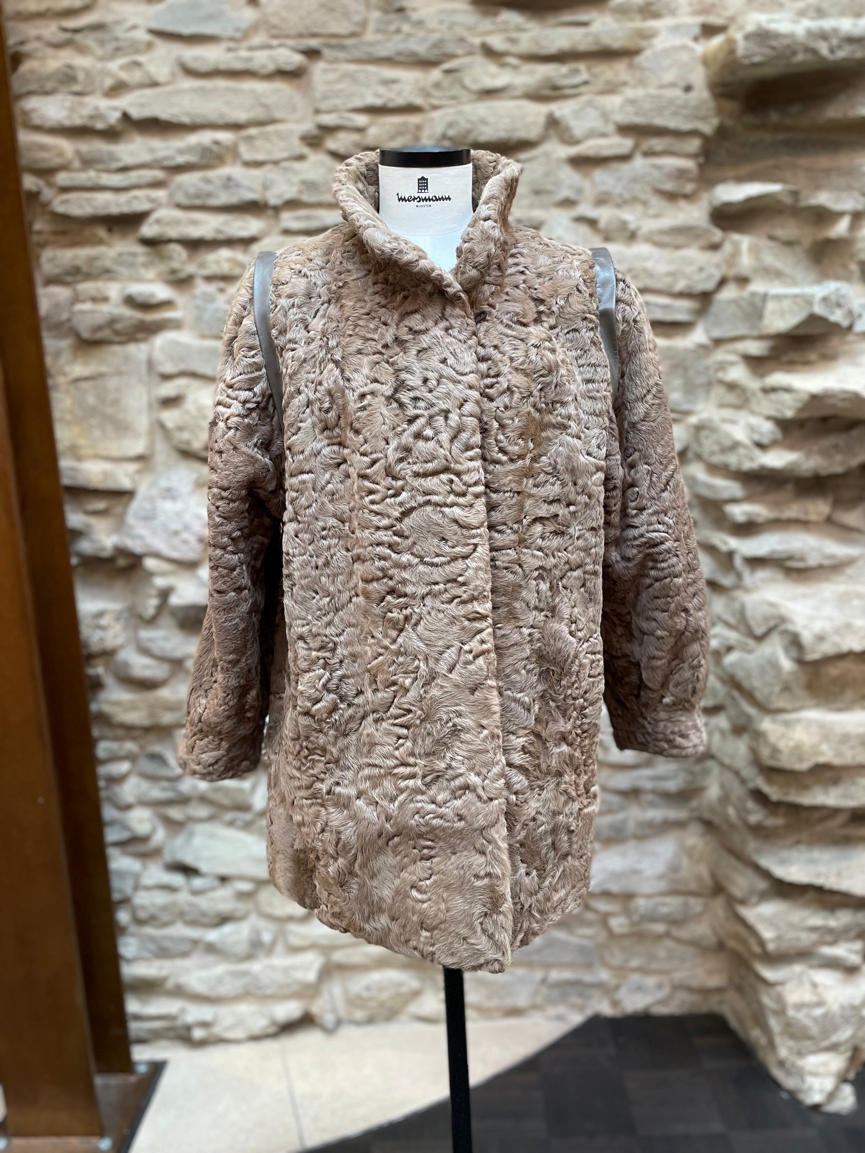 Indisch Lammjacke  als Wendeweste umgearbeitet