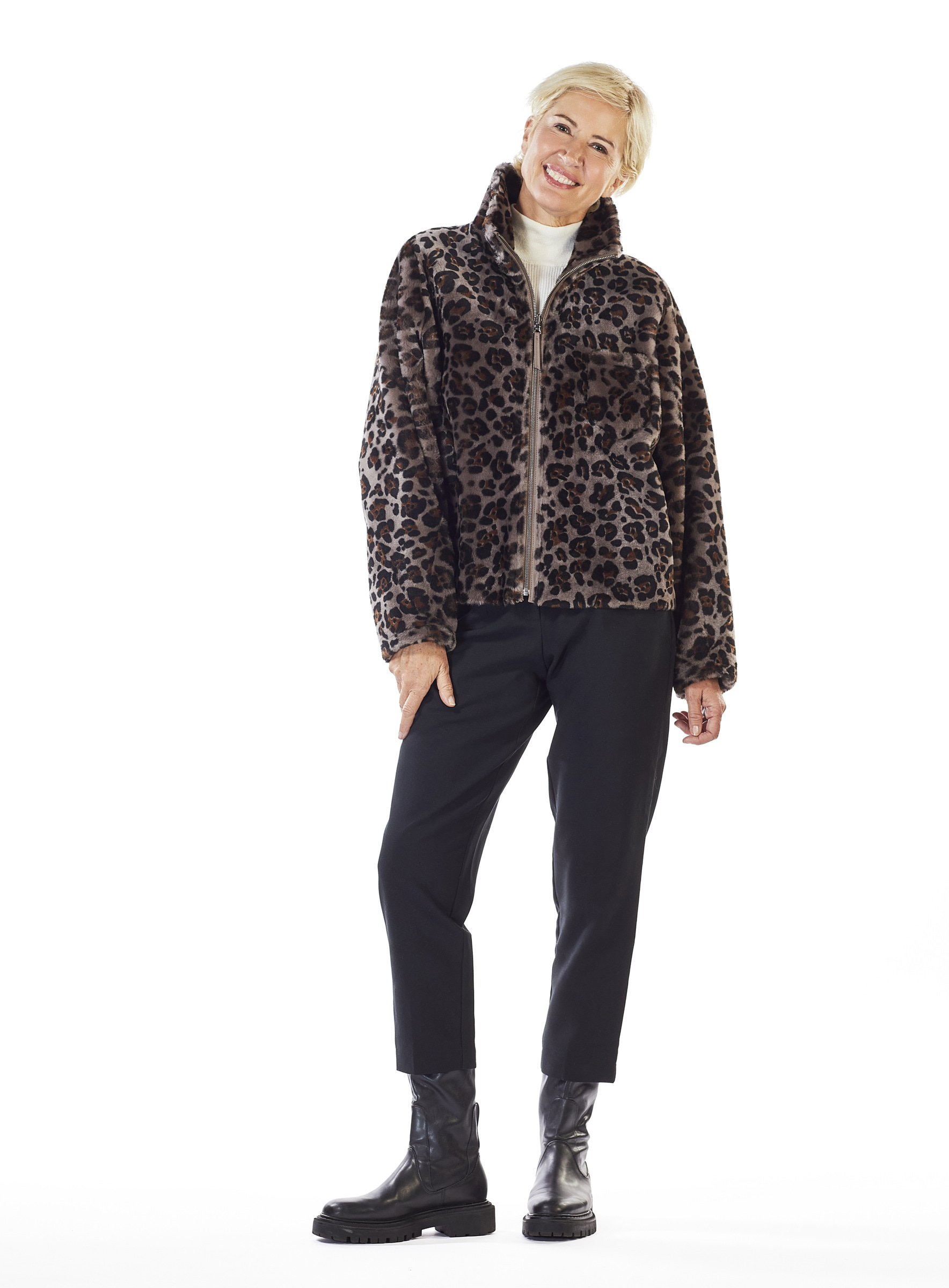 Merino Lammfell Jacke mit Leodruck