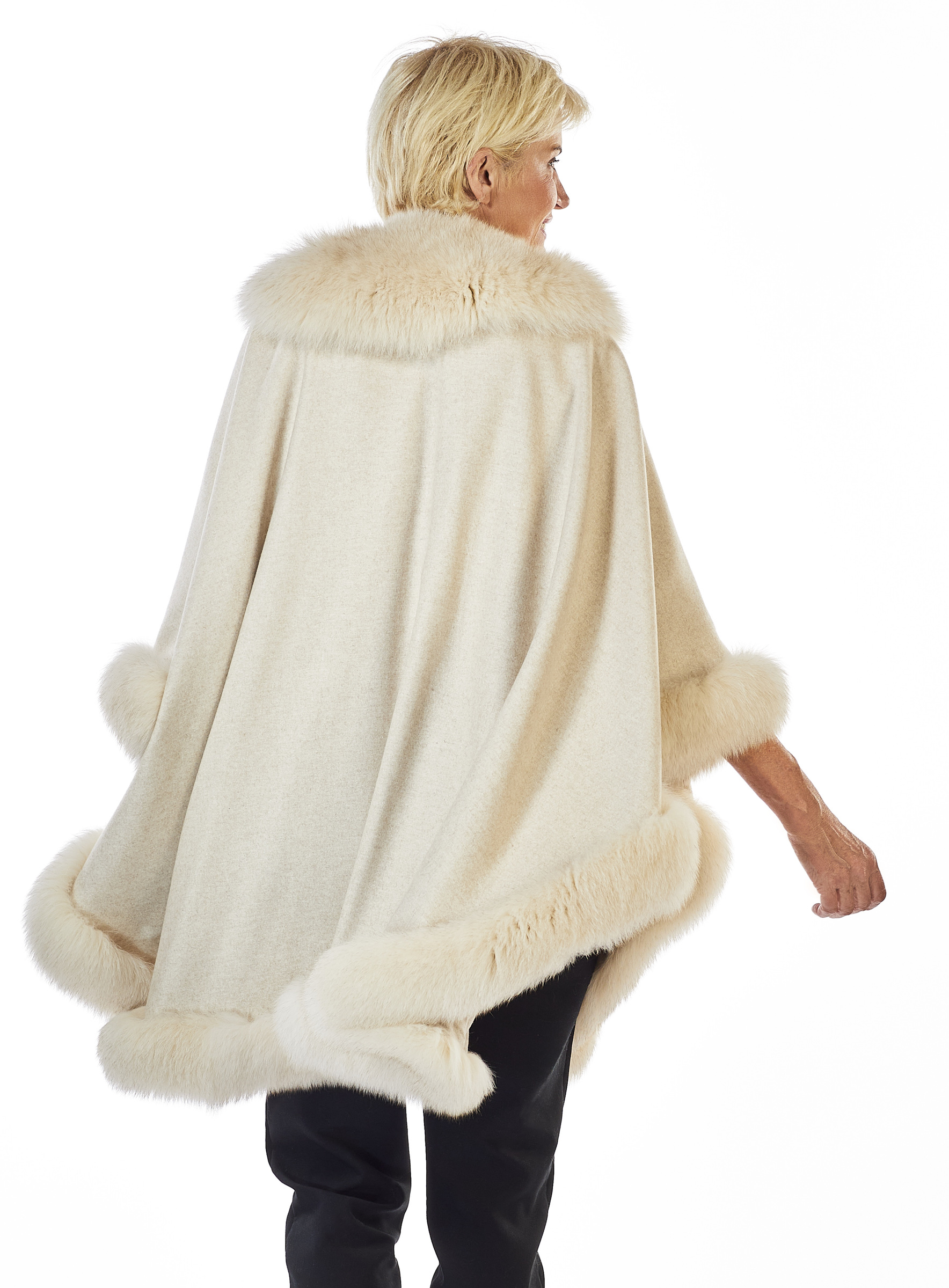 Cashmere Cape mit Blaufuchs beige