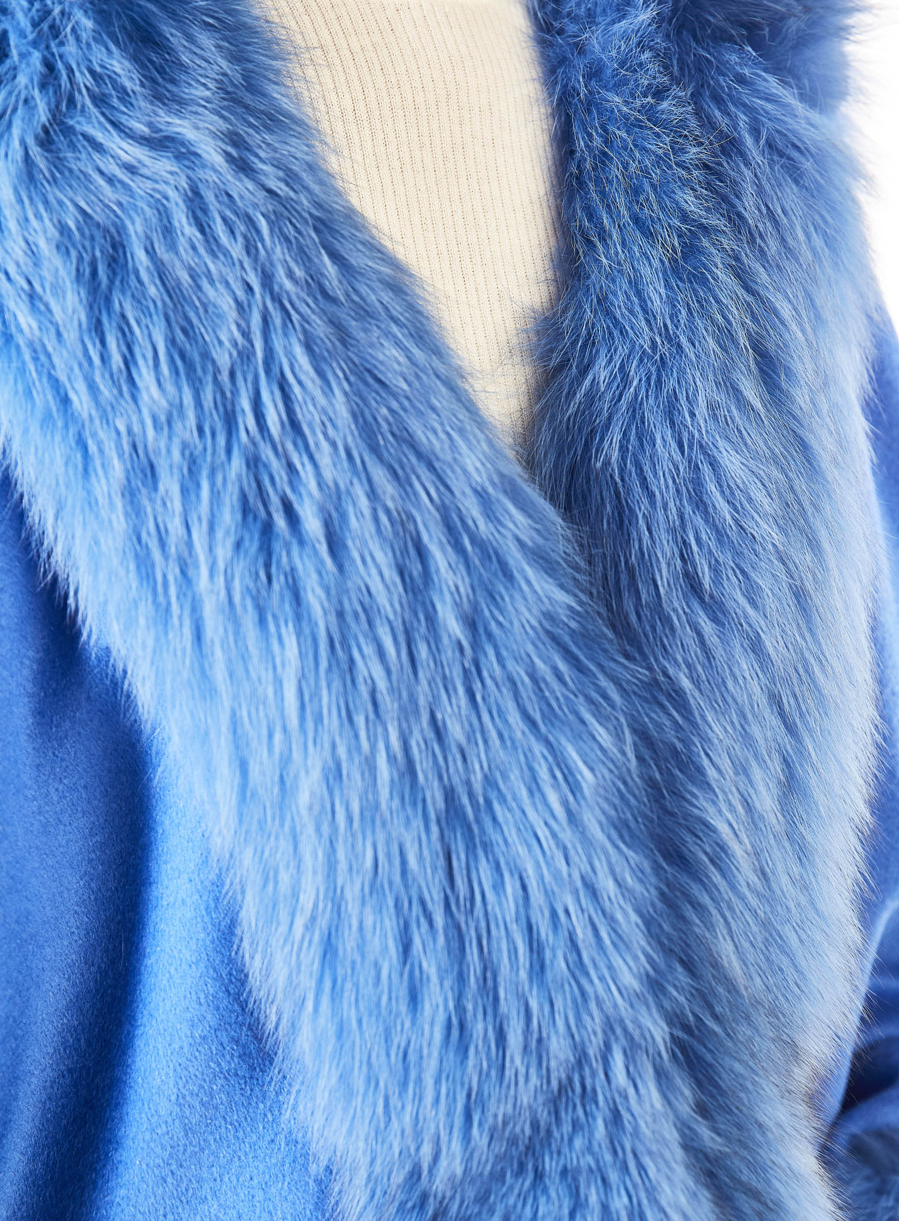 Cashmere Cape mit Blaufuchs blau