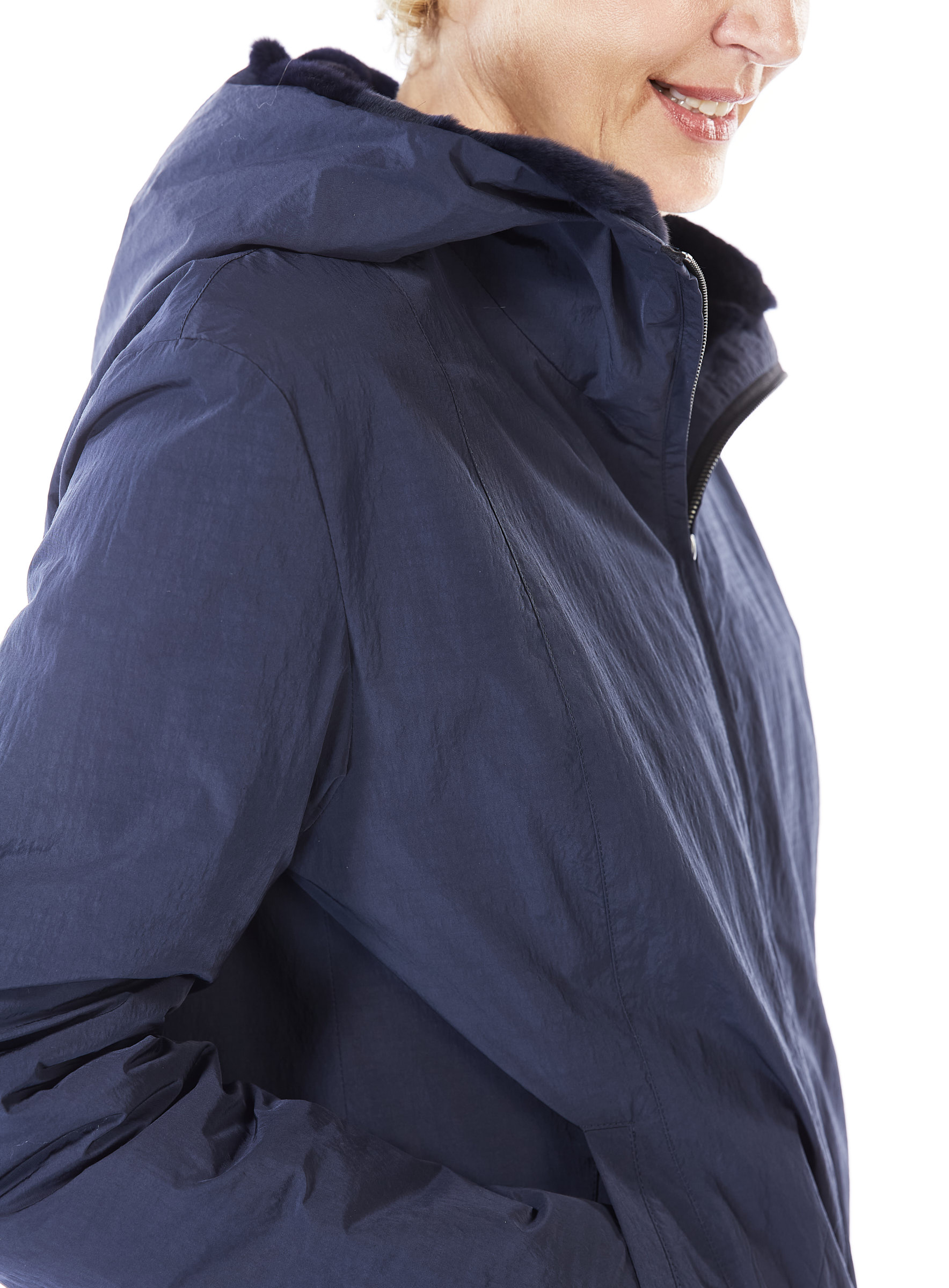 Dunkelblaue Anorak Jacke mit Samtwiesel Fell