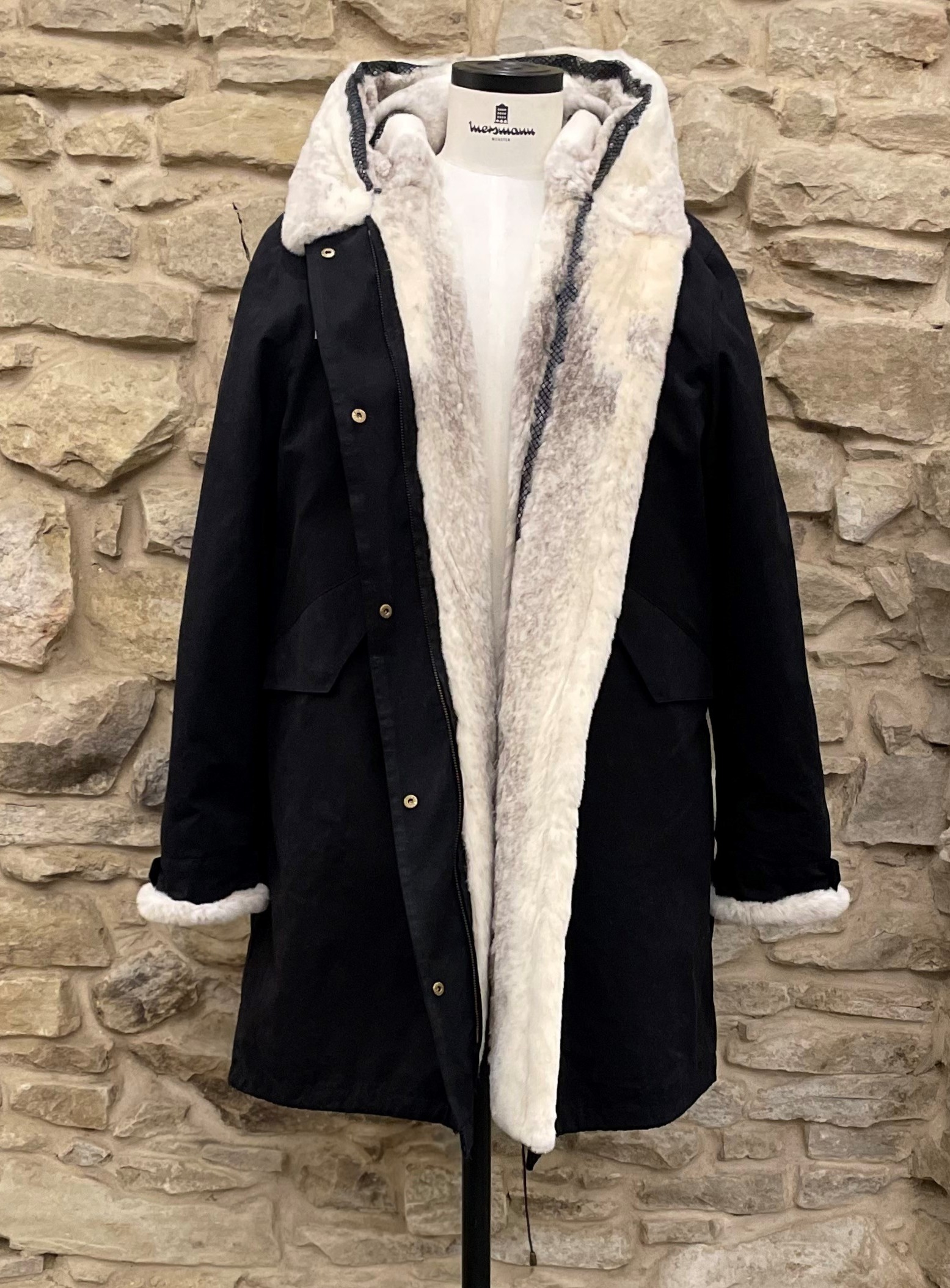 Umarbeitung zum Parka aus einem Blackcross Nerz