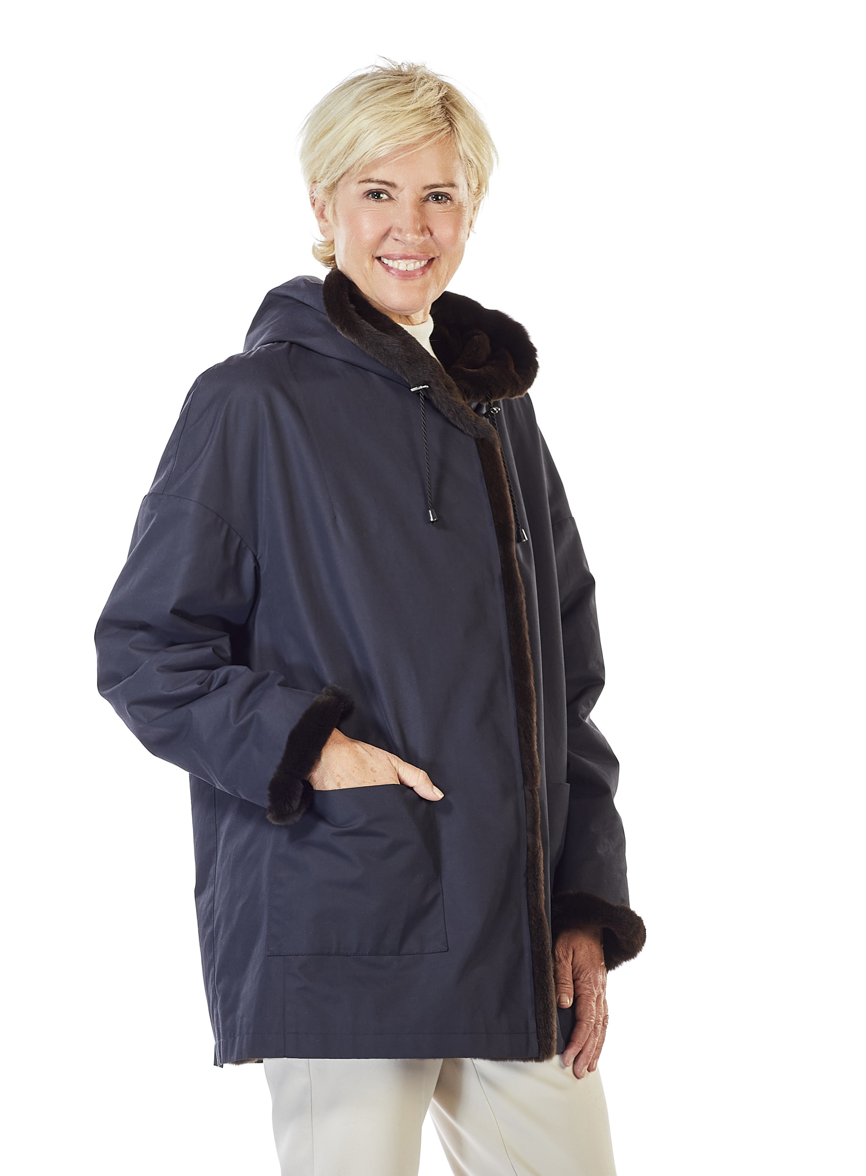 Dunkelblaue Wendejacke mit weichem Samtwiesel