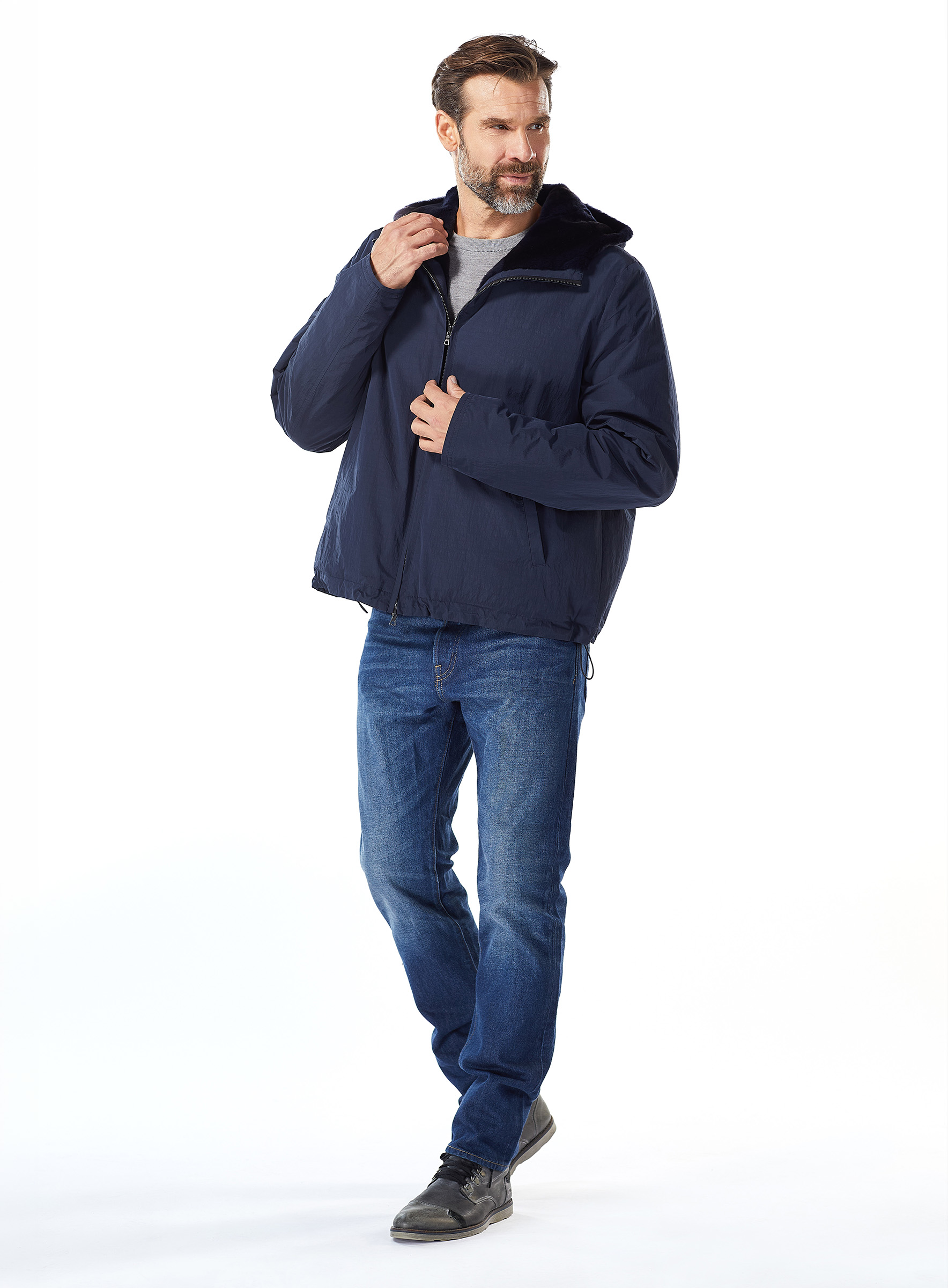 Sportive Anorak Jacke aus Mikrofaser mit Samtwiesel dunkelblau