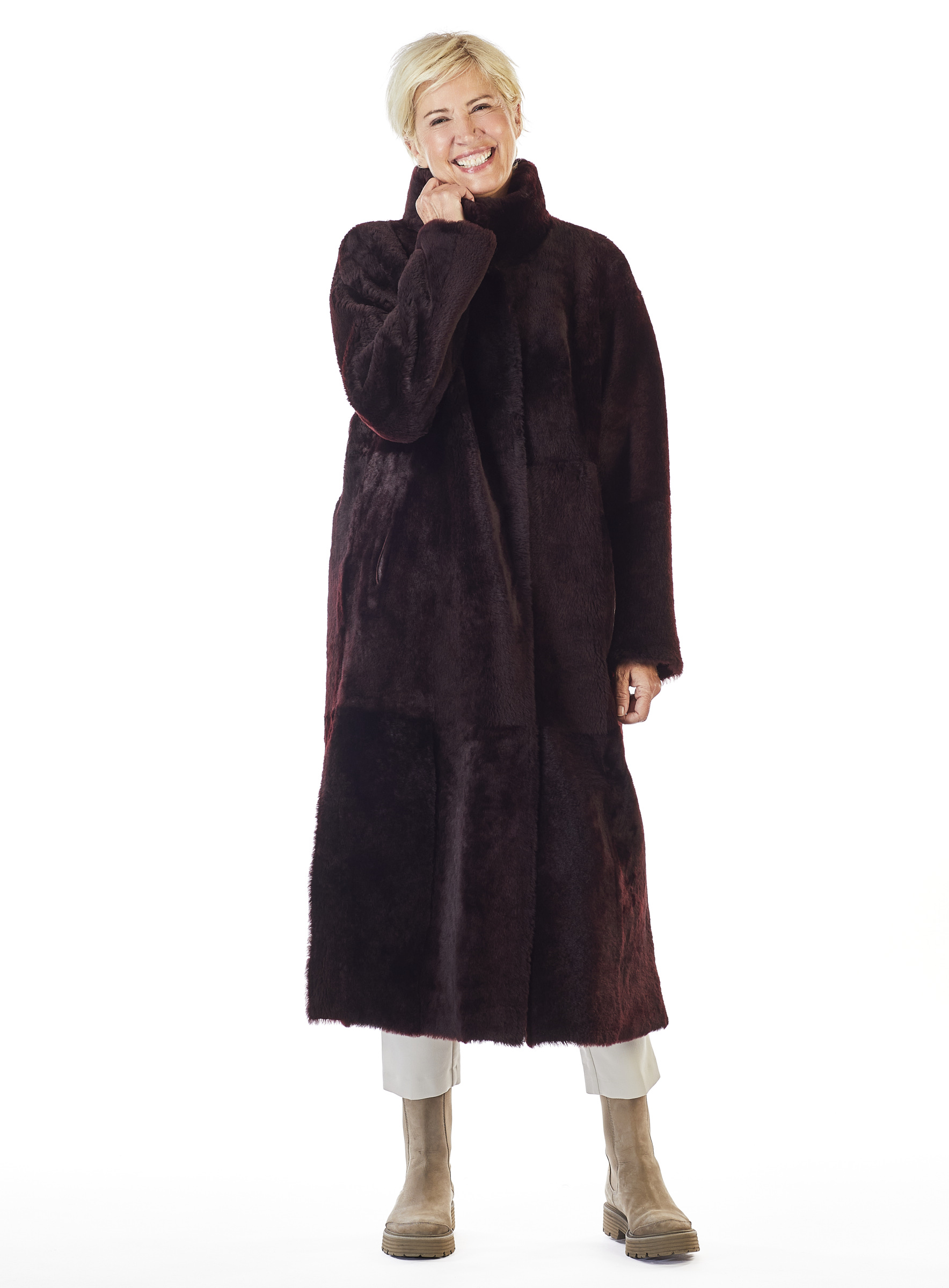 Langer Lammfell Wendemantel bordeaux von Werner Christ