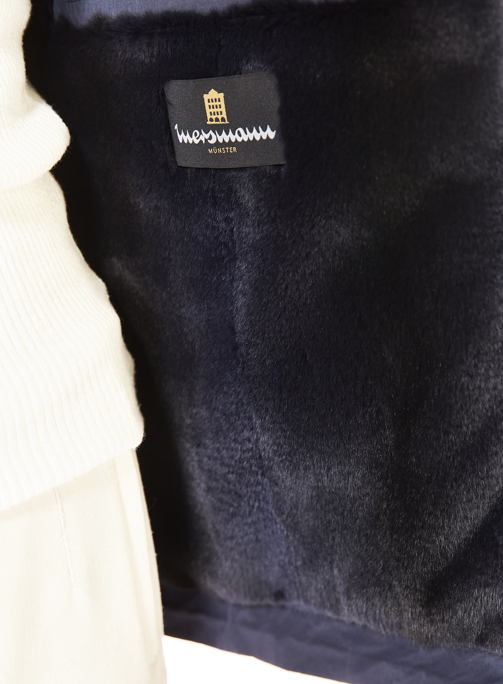 Dunkelblaue Anorak Jacke mit Samtwiesel Fell