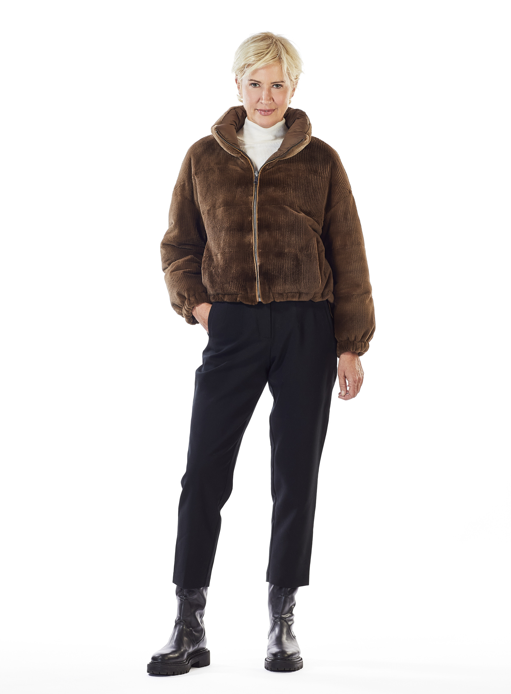 Superleichte Nerz-Wendejacke mit Rillenschur und Daune