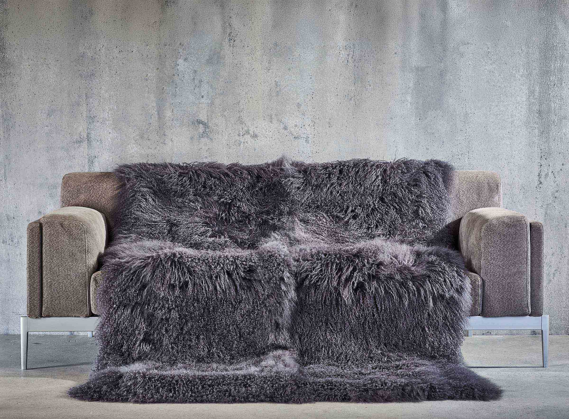 Tibetlamm Felldecke dunkelgrau mit Stoff