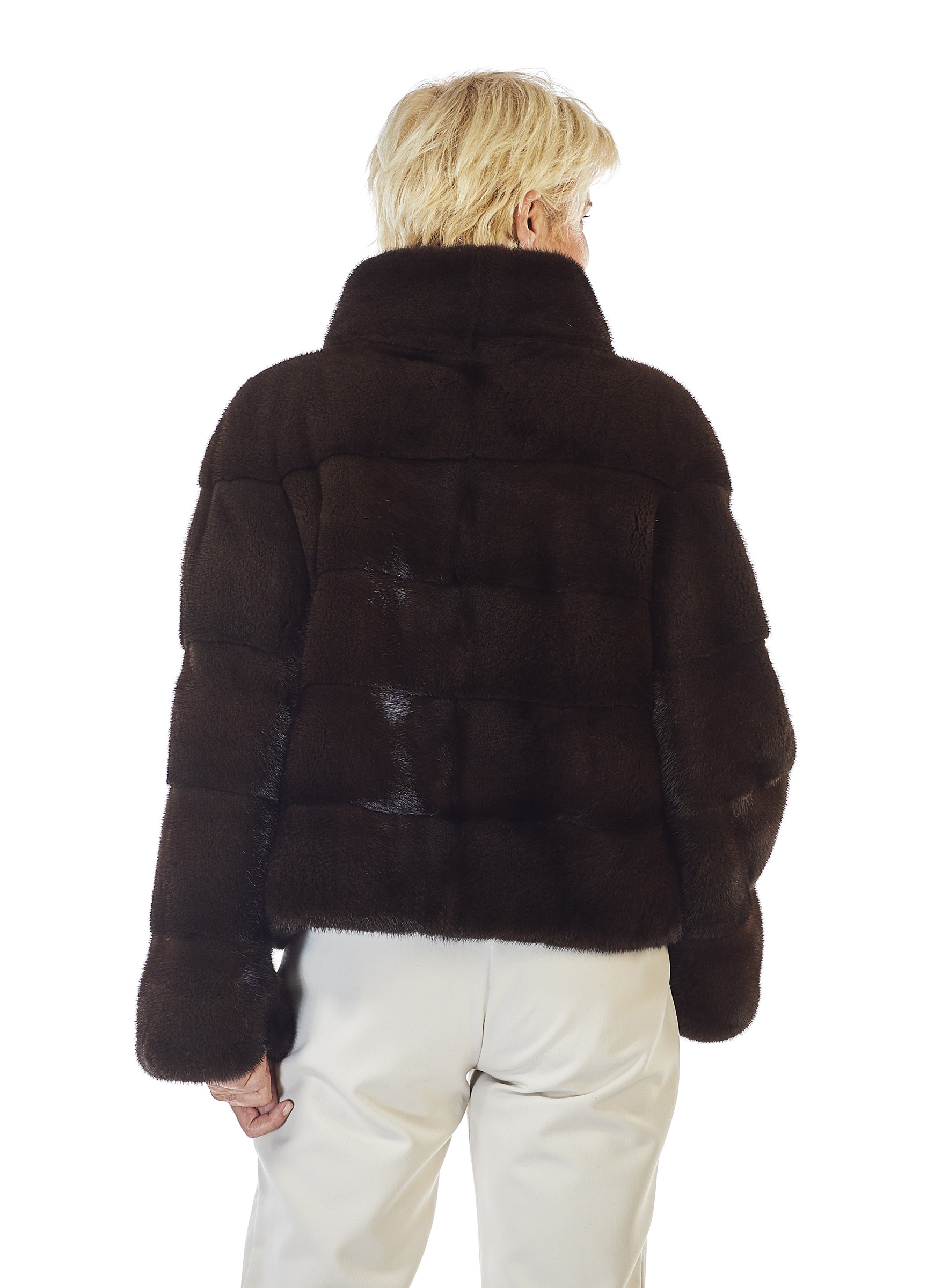 Nerz Kurzjacke in Querverarbeitung dunkelbraun